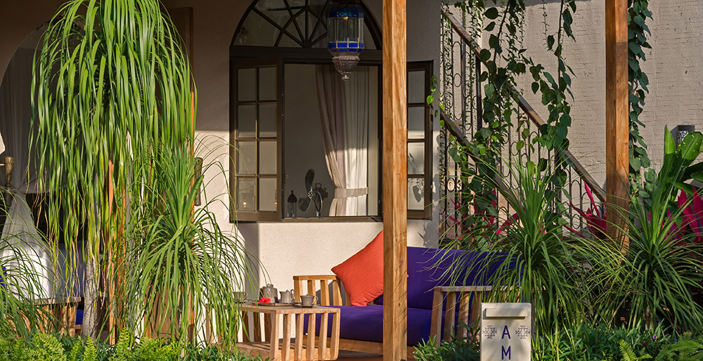 Villa Sayang d'Amour - Bedroom terrace sofas